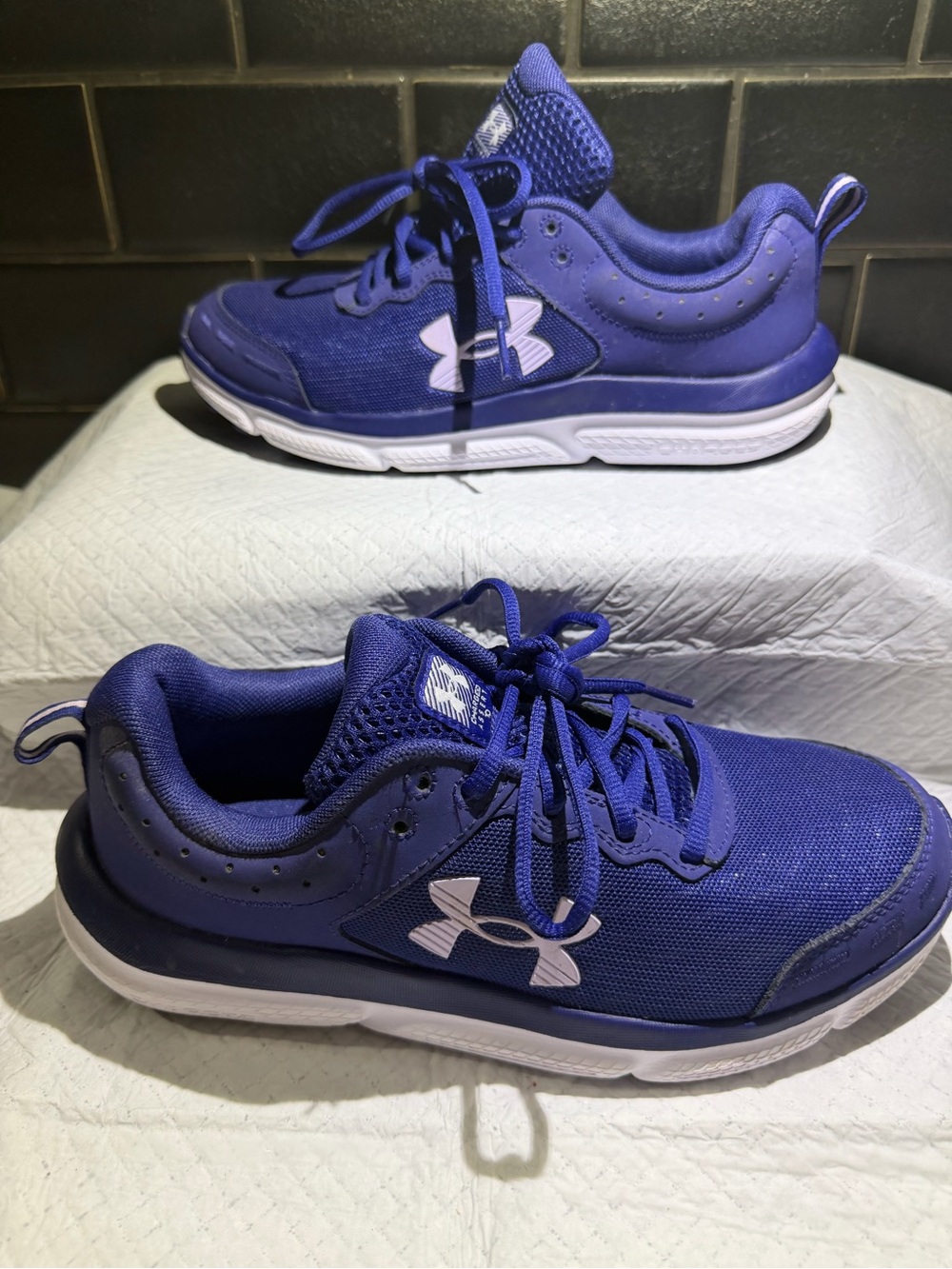 Under Armour Charged Assert 10 Women’s Running Shoes Purple 3026179-501 Size 8.5